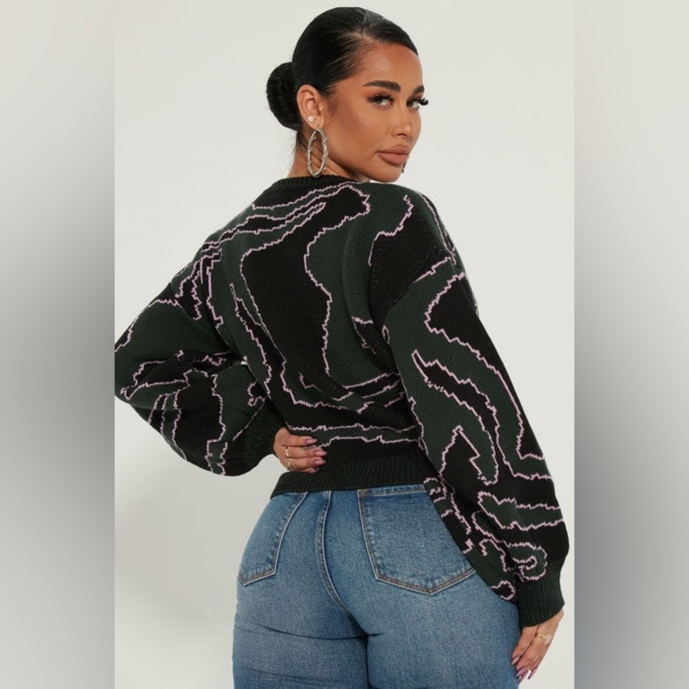 Fashion Nova Hear me Roar sweater size L sold out online - Picture 9 of 9